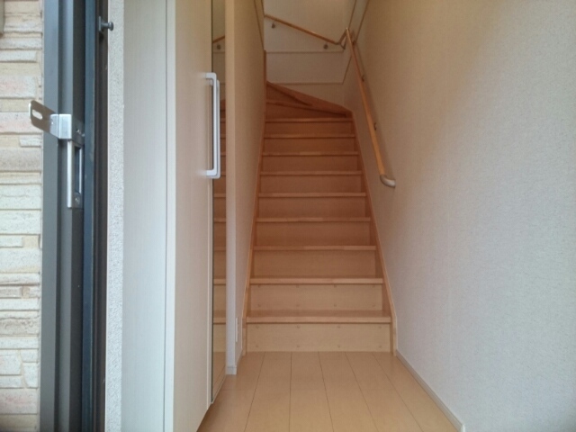 玄関　下駄箱付き☆
