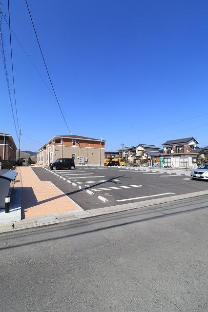 トイレ　駐車場