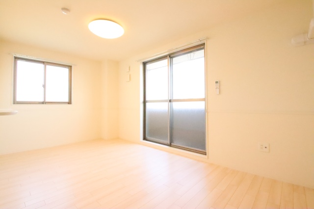 居室・リビング　※別室の参考写真の為、現況優先です。