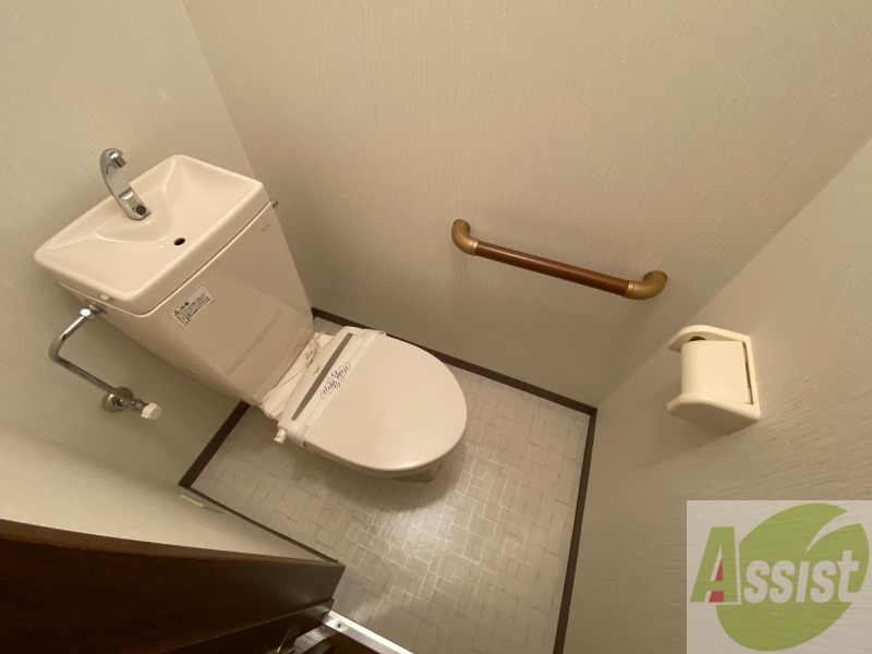 トイレ　こちらはトイレです。清潔感があり、安心して使用できます。