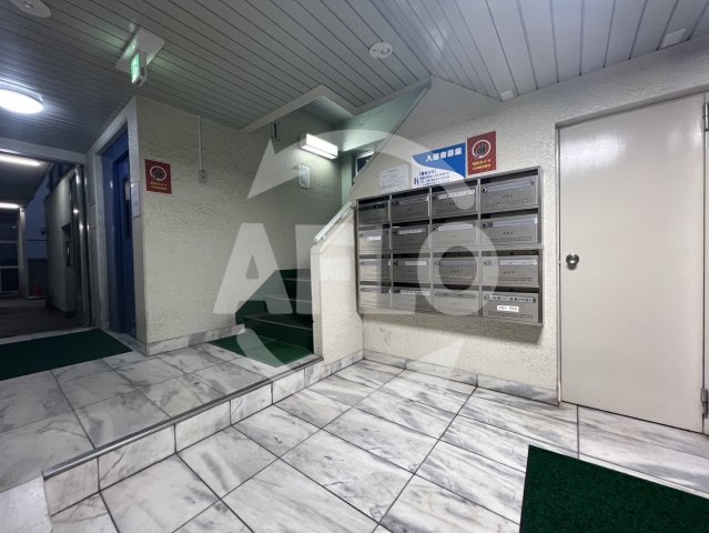 ロビー　メゾンロイヤル　ロビー