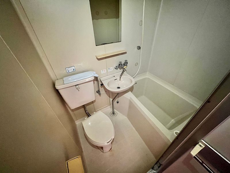 トイレ　別のお部屋の写真を使用しております。