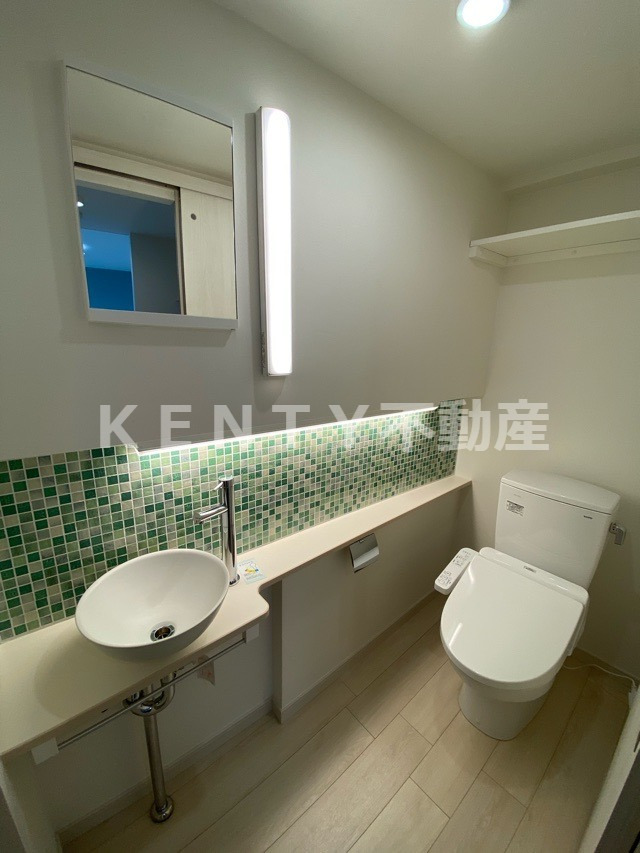 洗面設備　脱衣スペースもあります