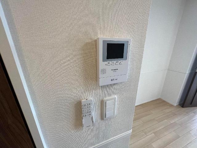 セキュリティ　カメラ付インターホン（イメージ）
