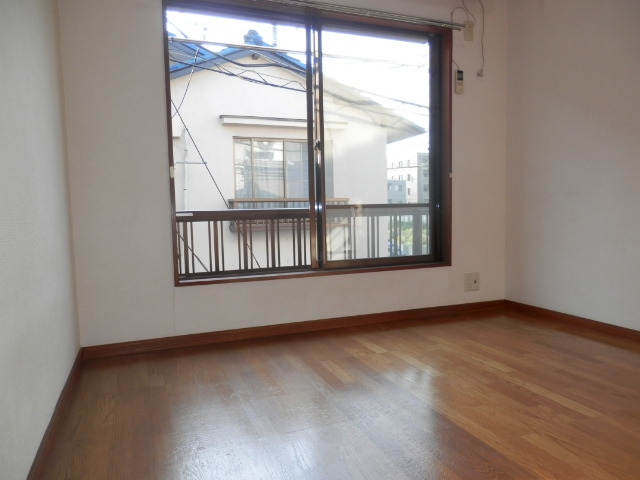 居室・リビング　同物件内参考画像