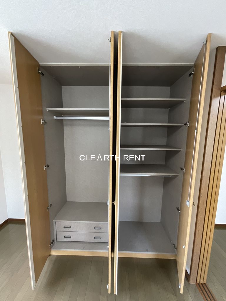 収納　クローゼット