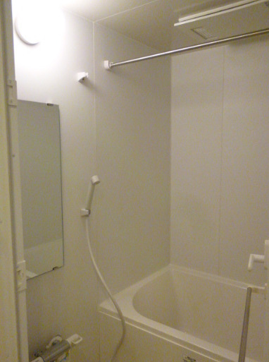 バス・シャワールーム　ゆったり過ごせるお風呂です