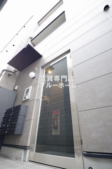 建物外観　3階建てのアパートになります！