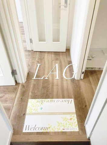 玄関　玄関です。