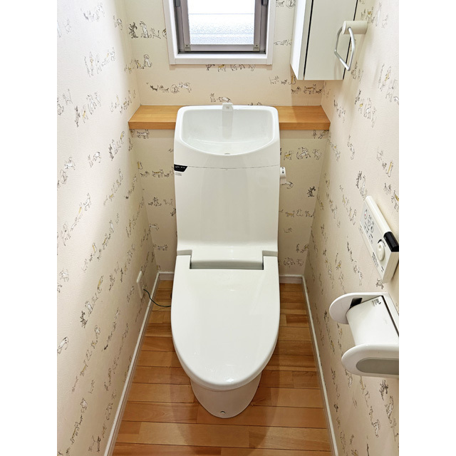 トイレ　トイレ