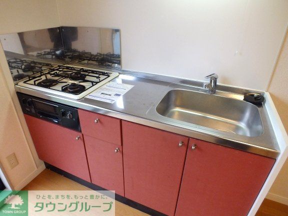 キッチン　３口ガスコンロ