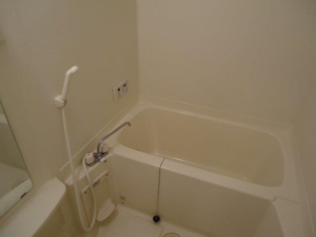 バス・シャワールーム　バスです。