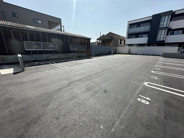 駐車場　駐車場！