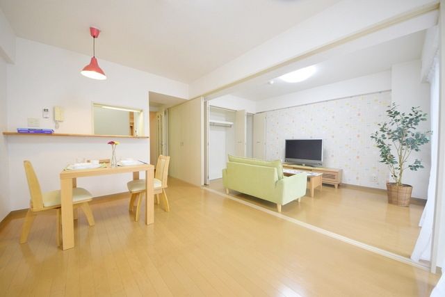 居室・リビング　★モデルルーム参考画像です★