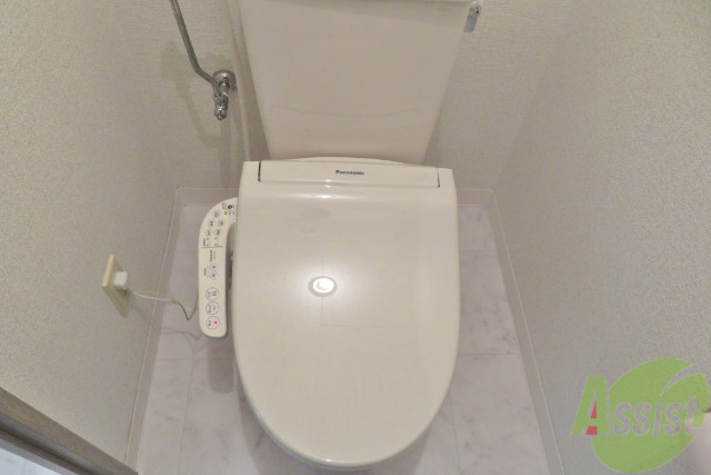 トイレ　ウォシュレットが付いてるのは、便利ですね。