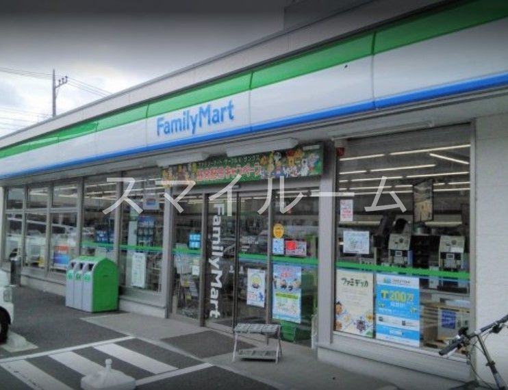 コンビニ　ファミリーマート大田久が原五丁目店（コンビニ）まで440m