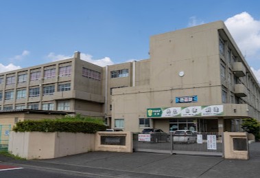 中学校　林中学校（中学校）まで307m