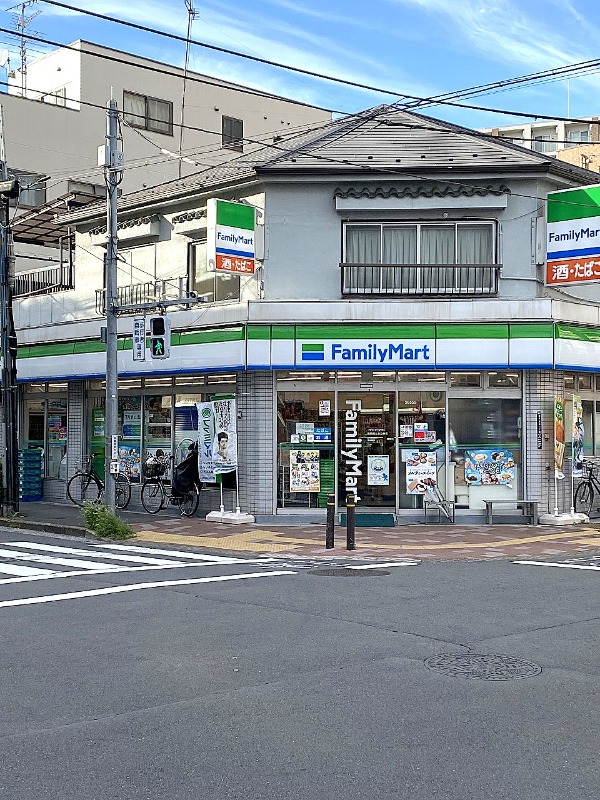 コンビニ　ファミリーマート板橋南ときわ台店（コンビニ）まで81m