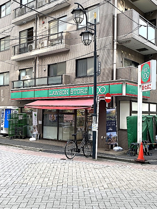 コンビニ　ローソンストア100南常盤台一丁目店（コンビニ）まで140m