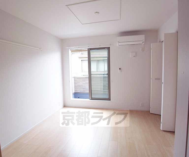 居室・リビング　使いやすい洋室です。