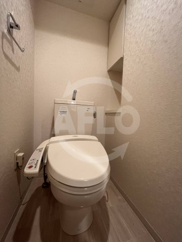 トイレ　コスモプレミアムベイ大阪　温水洗浄便座