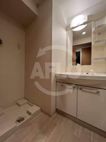 洗面設備　コスモプレミアムベイ大阪　洗面脱衣所