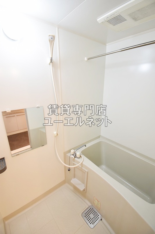 バス・シャワールーム　浴室