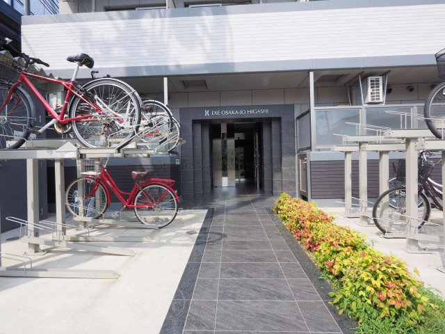 エントランス　エグゼ大阪城東
