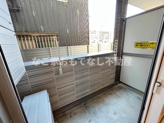 バルコニー　※写真は別号室