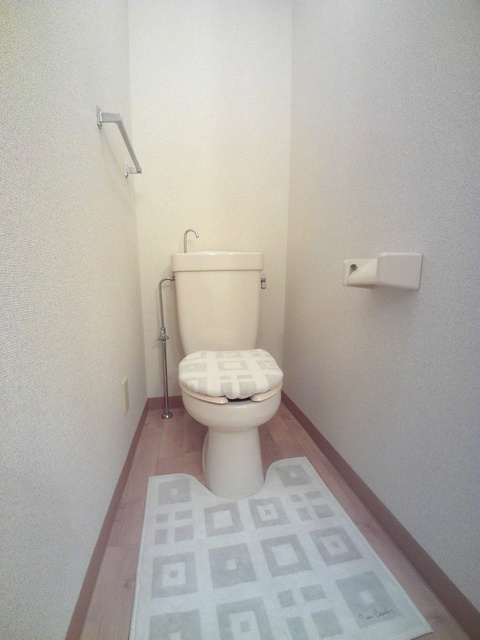 トイレ　別部屋参考写真