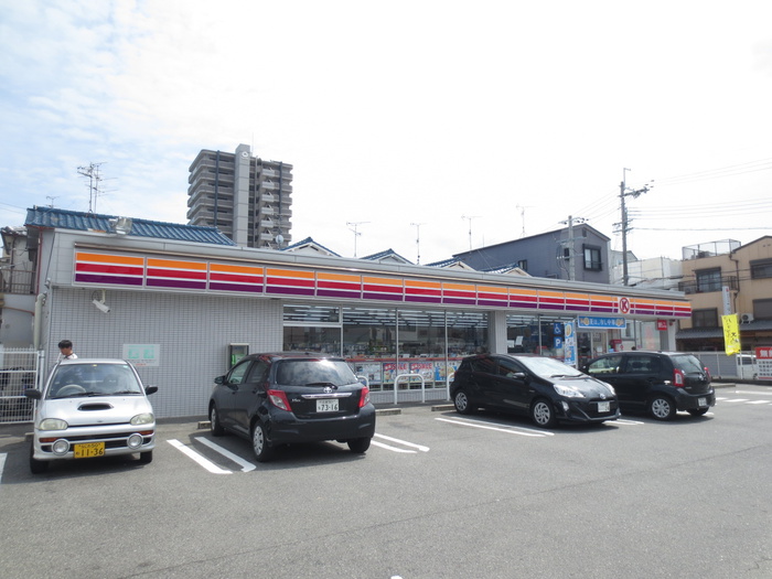 コンビニ　サークルK（コンビニ）まで476m