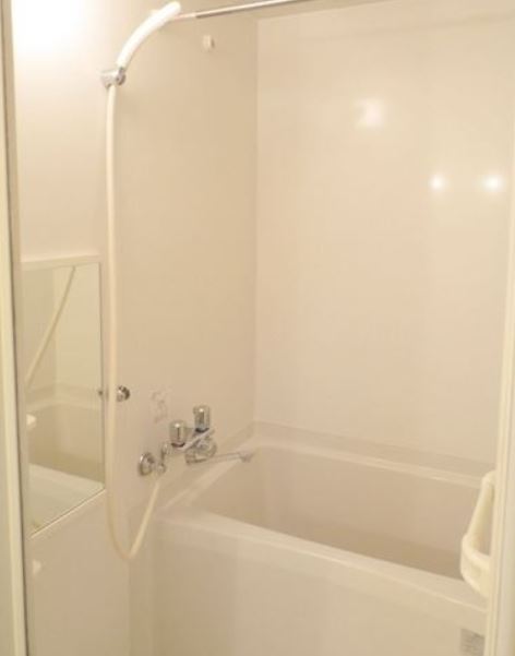 バス・シャワールーム　★ゆったりとできる広さの浴槽★