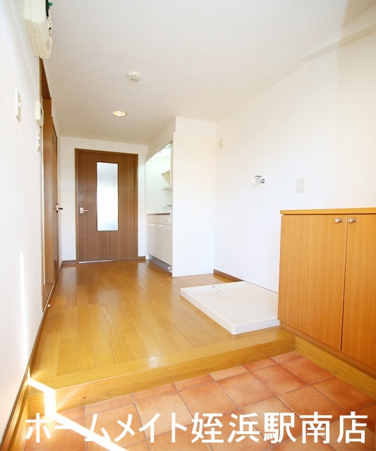 玄関　★玄関回りも広くてスッキリ♪★参考写真