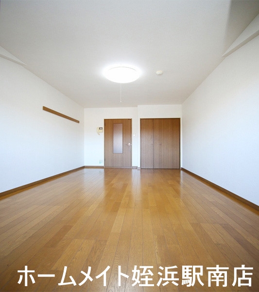 居室・リビング　★９帖の広々とした洋室♪★参考写真