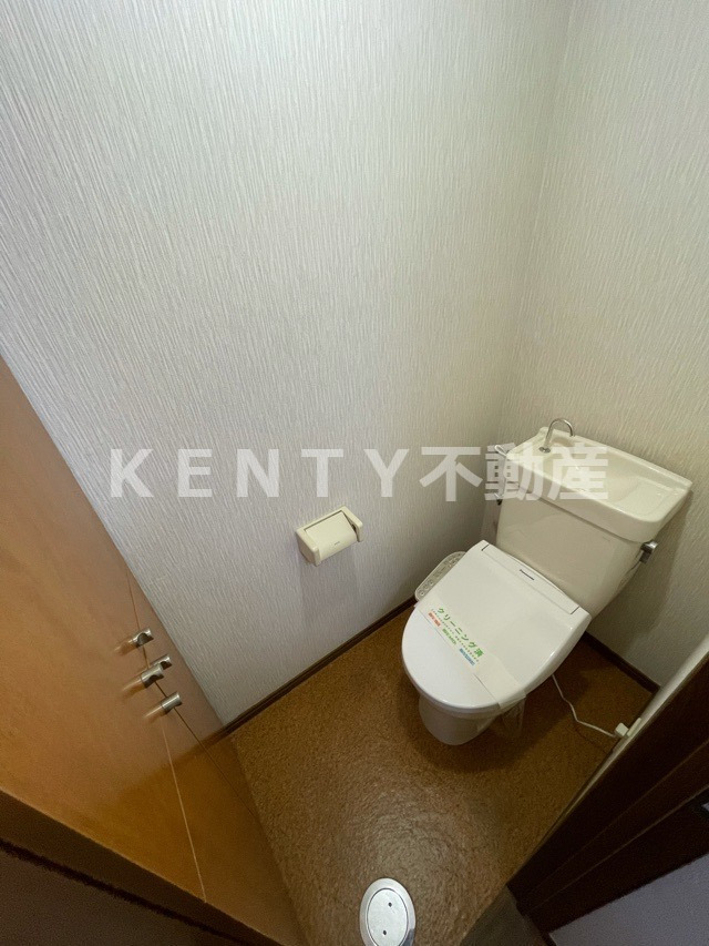 トイレ　落ち着いたトイレです