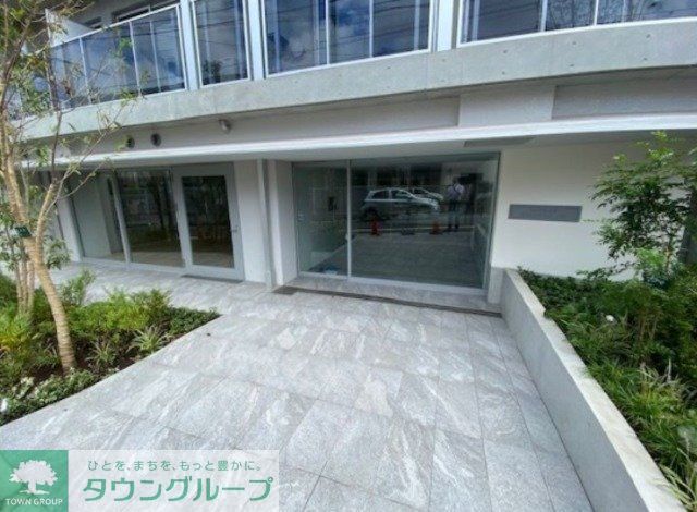 エントランス　部屋探しは株式会社　タウンハウジング　までお気軽にお問合せ…