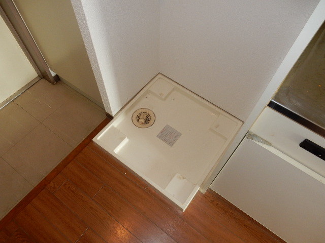その他　室内洗濯機置場です。