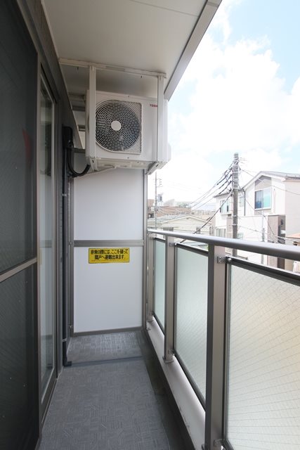 バルコニー　便利で嬉しいバルコニー付きです♪