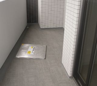 バルコニー　外からの目が気にならないバルコニーで洗濯物が干せます