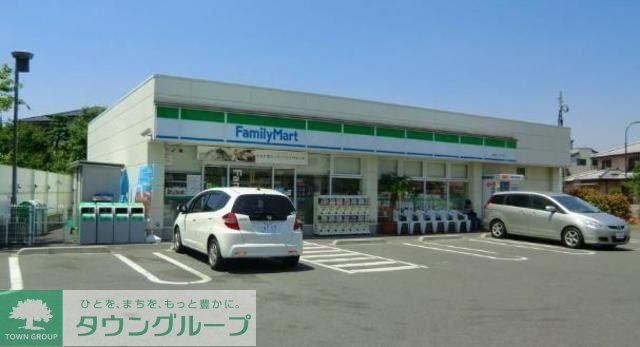 コンビニ　ファミリーマート東瑞江二丁目店（コンビニ）まで210m