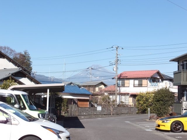 眺望　駐車場からの富士山