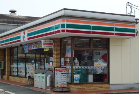 コンビニ　セブンイレブン 明石二見町店（コンビニ）まで72m