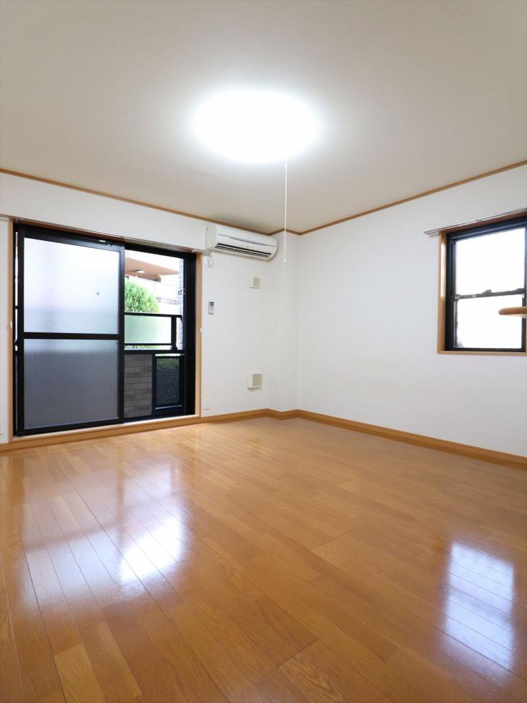 その他部屋・スペース　2面採光の明るいお部屋