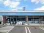 コンビニ　ローソン大平富田店（コンビニ）まで900m