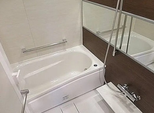 バス・シャワールーム　お風呂で日々の疲れを落としましょう