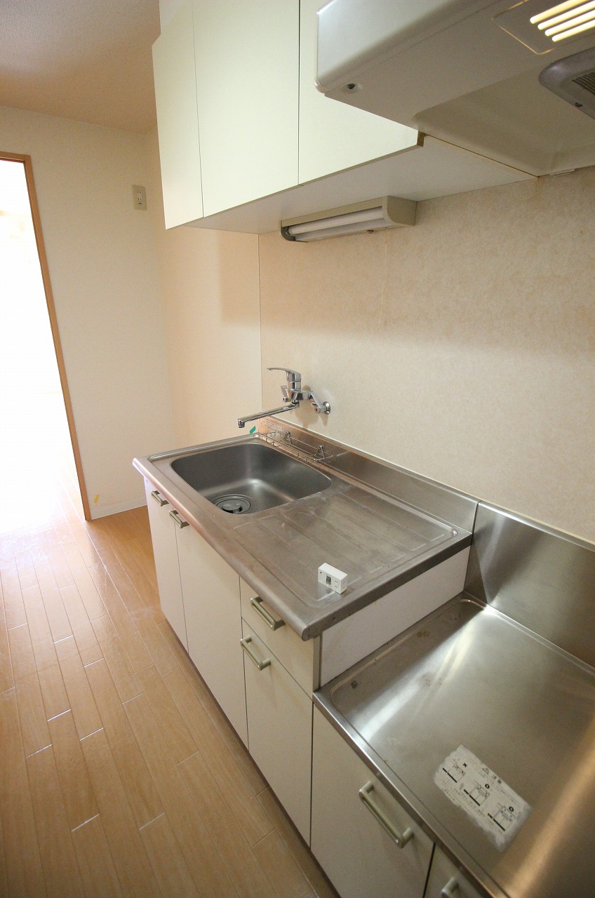 キッチン　別の部屋の写真です