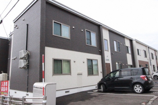 建物外観　築浅のデザイナーズマンションのご紹介です♪