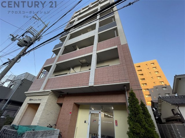 建物外観　オートロック付きで安心！宅配BOX付きで便利！