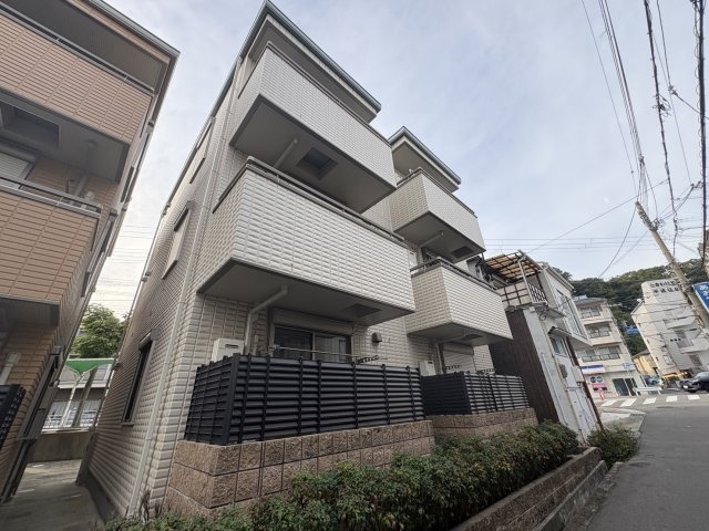 ADOMAISONの外観写真
