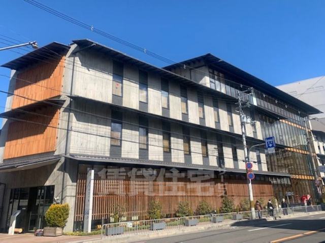 その他　上京区役所（その他）まで935m